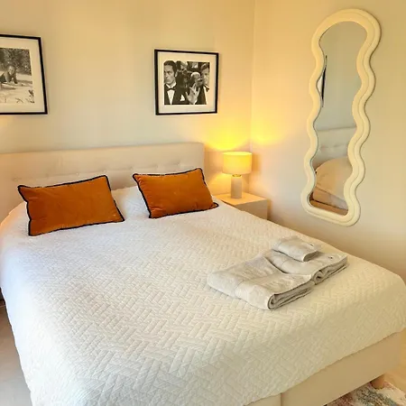Dernier Etage-piscine-tennis-2 Terrasses-garage-wifi Lägenhet Cannes