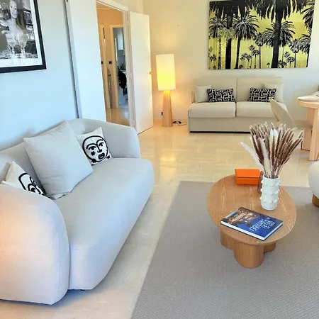 Dernier Etage-piscine-tennis-2 Terrasses-garage-wifi Lägenhet *