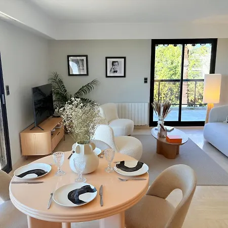 Dernier Etage-piscine-tennis-2 Terrasses-garage-wifi *